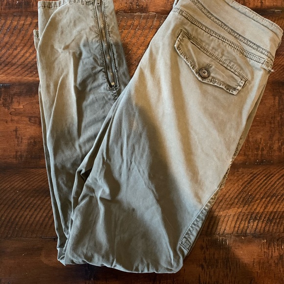 Pants - Picture 2 of 3